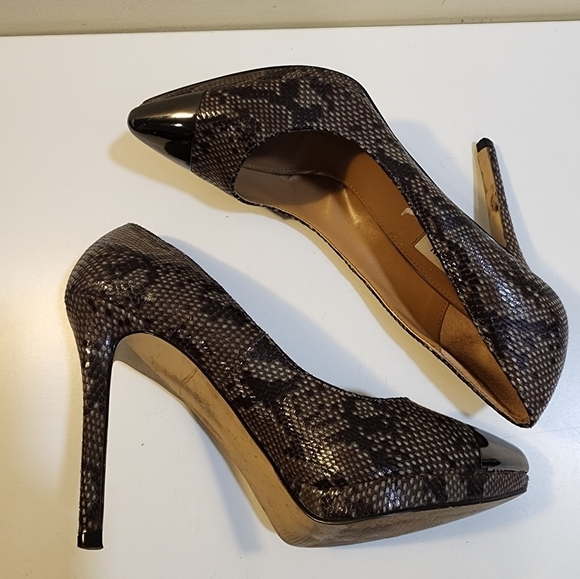 Steve Madden Snakeskin pointed toe high heels shoes size 8.5 - Picture 3 of 12